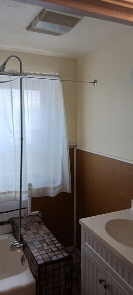 Building Photo - 1311 General Ogden St