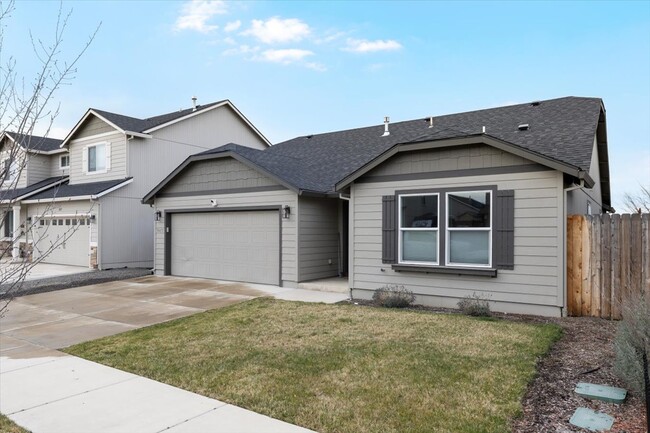 Building Photo - 3613 Carnelian St