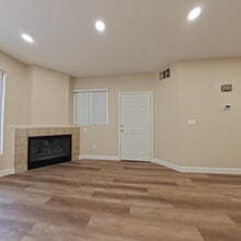 Building Photo - Resort-Style Living Year-Round Updated 1-Bed, 1-Bath Condo!