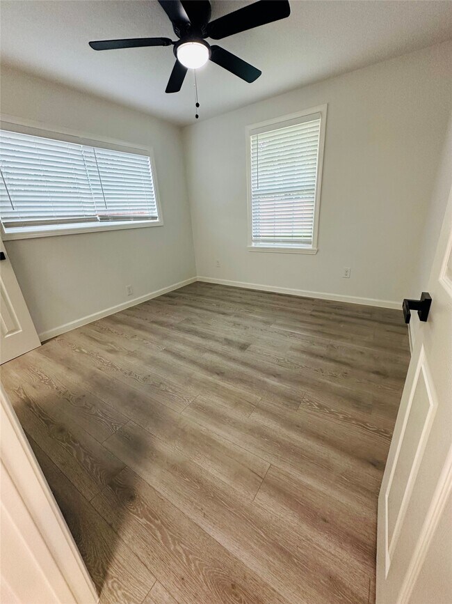 Building Photo - 7131 Carvel Ln