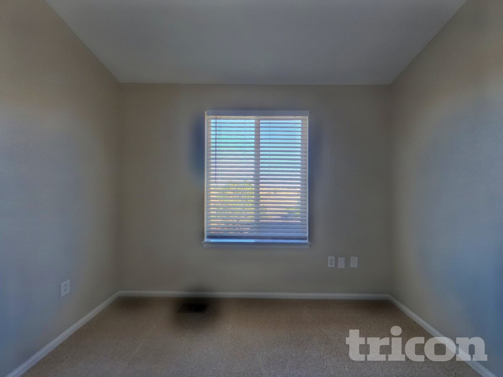 Building Photo - 6765 Lionshead Pkwy