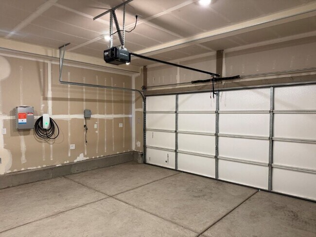 Building Photo - Beautiful New 3-Bedroom Home with Solar and Tesla Charger