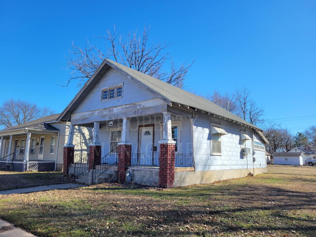 Building Photo - Charming 2-Bed 1-Bath Home in Coffeyville