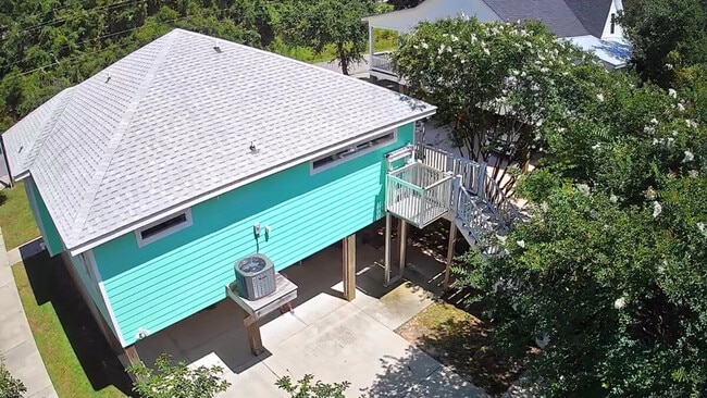 Building Photo - 111 Eleanor Ave