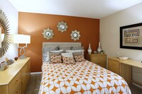 Large Bedrooms - Norcross Crossings