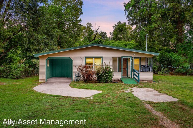 Primary Photo - 4 br, 1 bath House - 2612 Hoyer St