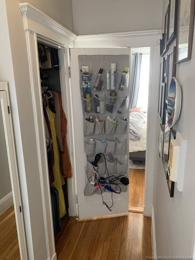 Building Photo - 60 Woodstock Ave