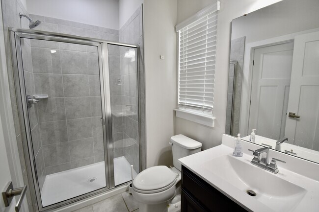 Building Photo - 7111 Waterwheel St SW