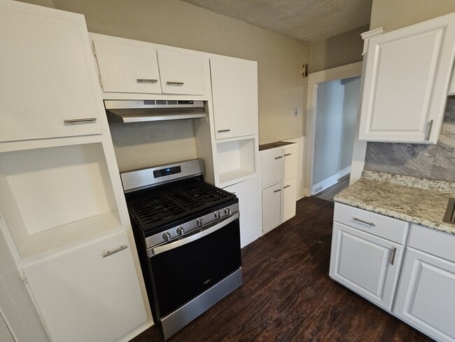 Building Photo - 4211 Spokane Ave