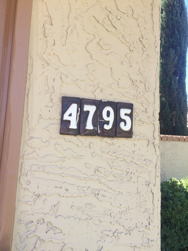 Building Photo - Beautiful 55+ Ahwatukee neighborhood spacious 2/br 2/ba home -  Rent Includes membership to Ahwat...