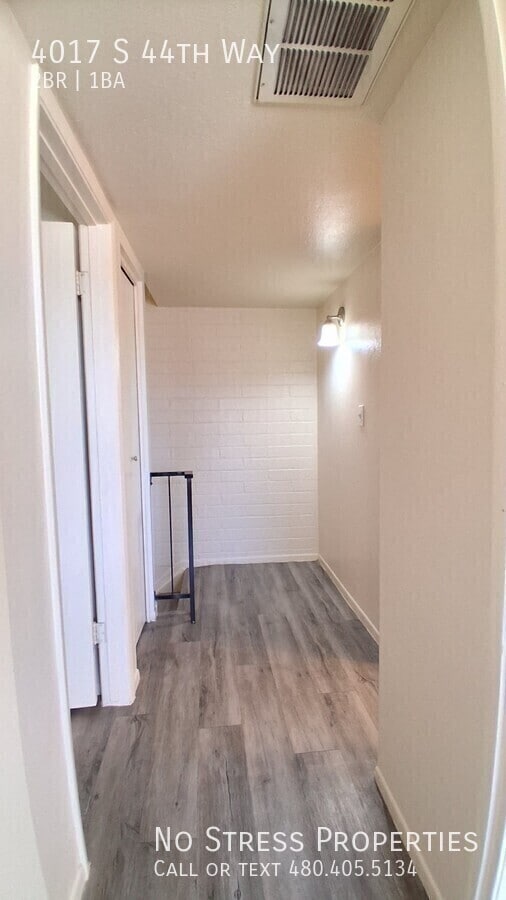 Building Photo - 4017 S 44th Way