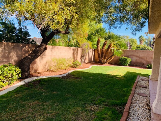 Building Photo - Beautiful home in Green Valley