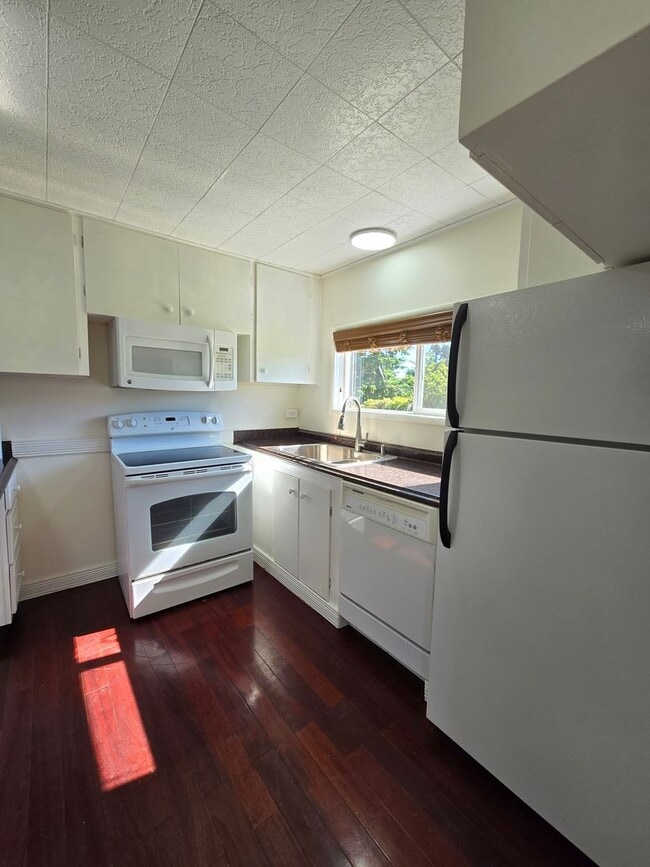 Building Photo - Montesano Historic Home for Rent