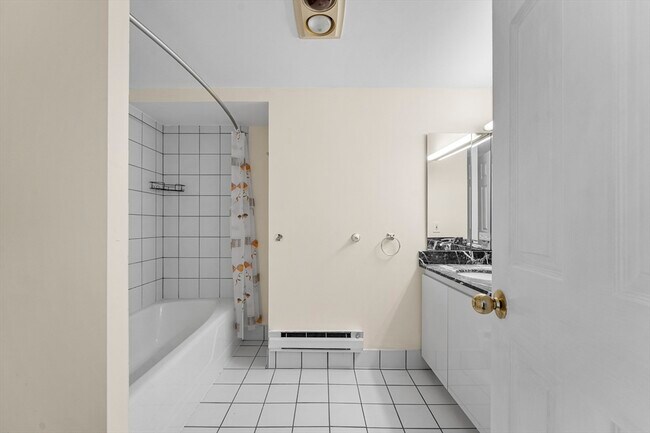 Building Photo - 170 Tremont St