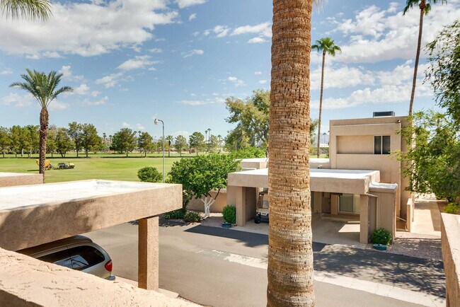 Building Photo - 445 S Desert Palm