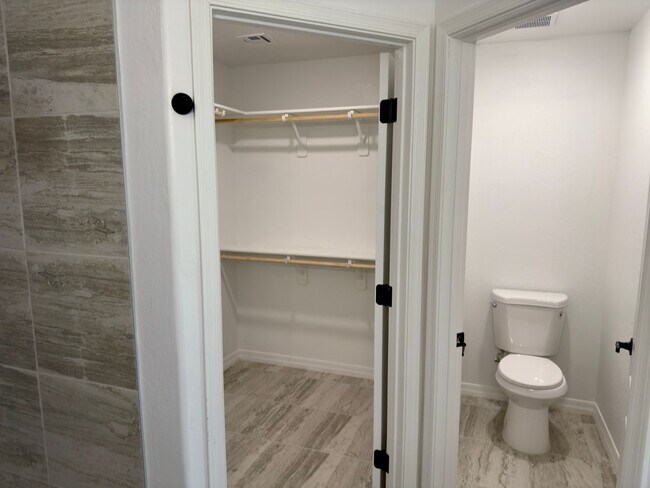 Building Photo - Almost New 3-Bedroom, 2-Bath Home for Rent in Bienestar 12!