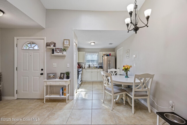 Building Photo - 1666 Owl Ln