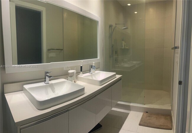 Building Photo - 6415 NW 102nd Path