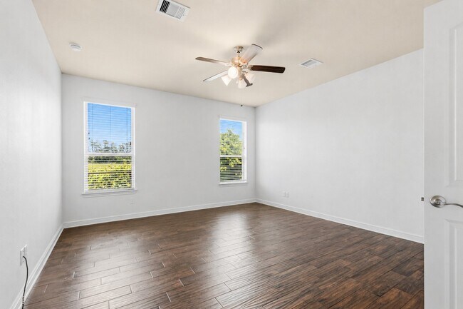 Building Photo - 10126 N Whimbrel Cir