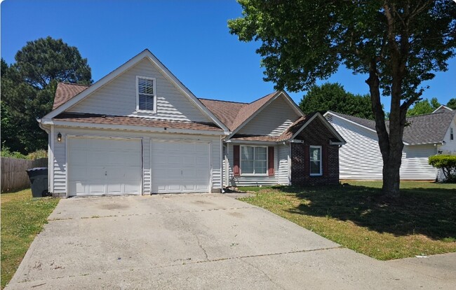 Building Photo - 6633 Biscayne