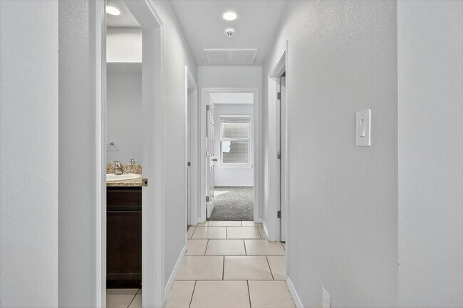 Building Photo - 1818 Secretariat Dr