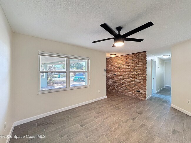 Building Photo - 1315 Lester Ct