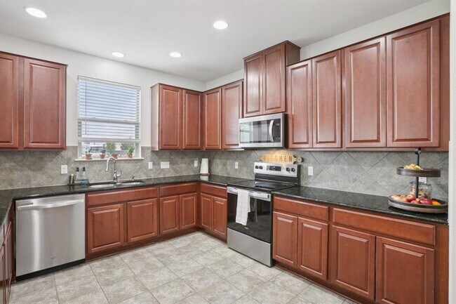 Building Photo - 132 Brittany Ln
