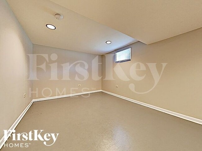 Building Photo - 21320 Butterfield Pkwy