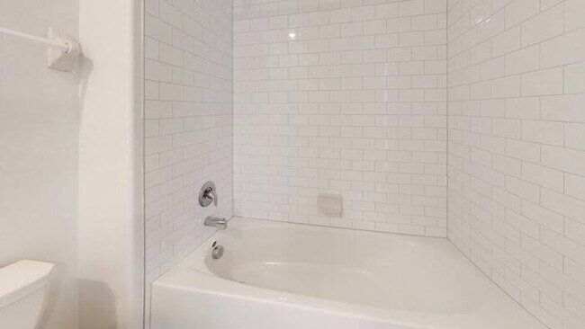 Building Photo - 5010 Capri Hbr Dr