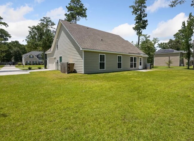 Building Photo - Beautiful 4BR Home in Gated Ramsey Landing!