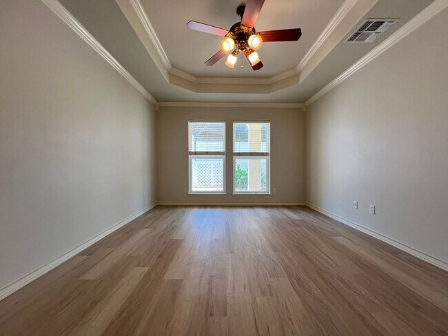Building Photo - Resort-Style Island Living at Joya Del Mar!
