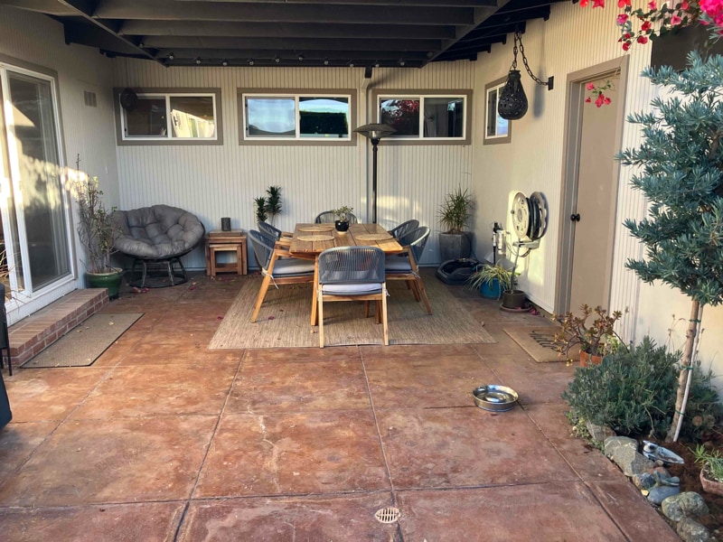 Building Photo - 705 Center Ct