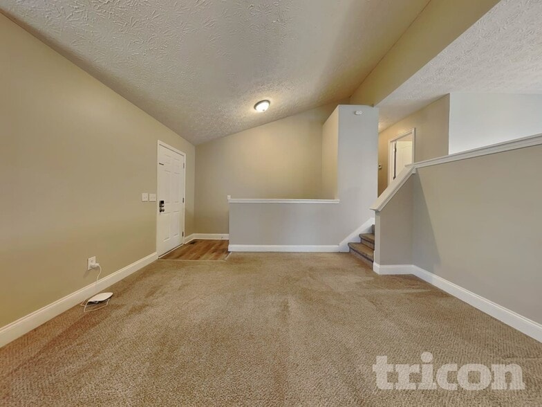 Building Photo - 97 Farmington Dr