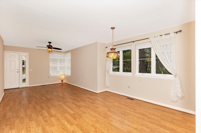 Building Photo - Wildwood Park Rental