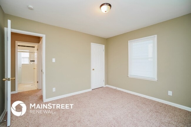 Building Photo - 2231 Dartmouth Ave