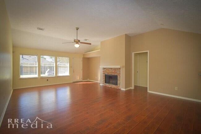 Building Photo - 19723 Glenfinch Ln