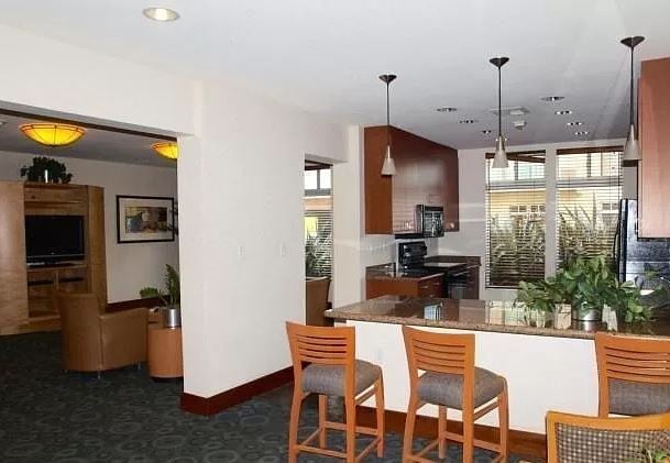 Building Photo - 488 E Ocean Blvd