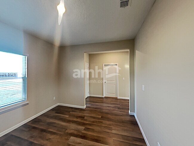 Building Photo - 112 Edge Pk Trl