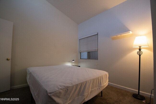 Building Photo - 2080 Highview Ct