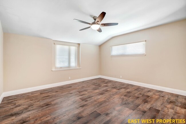 Building Photo - 522 Leda Ln