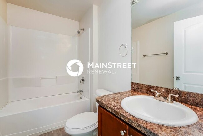 Building Photo - 3 Bedroom Pet-Friendly Home in Cape Coral, FL with Main Street Renewal