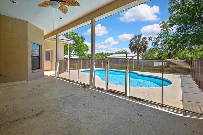 Building Photo - 18401 N 30th St