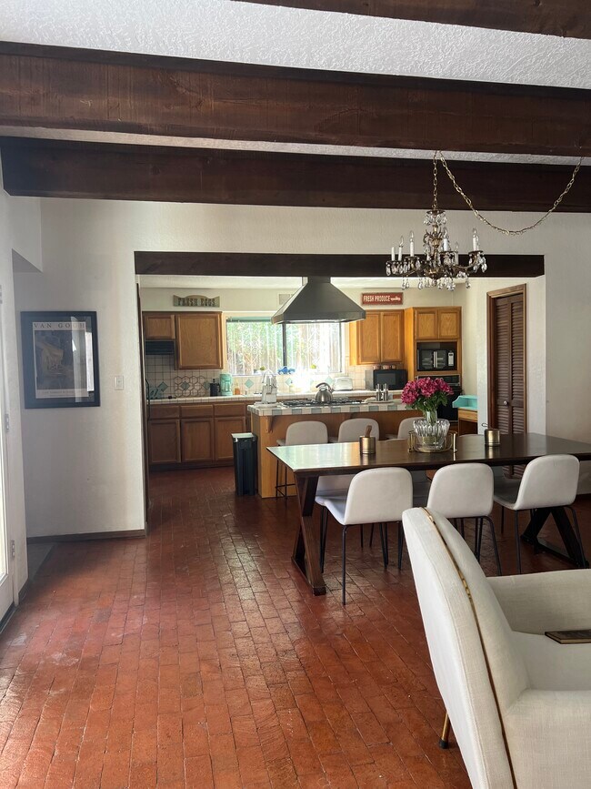 Building Photo - 3105 Camino Caballete NW