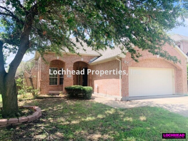 Building Photo - VILLAS AT WATERVIEW IN ROWLETT!!!!!