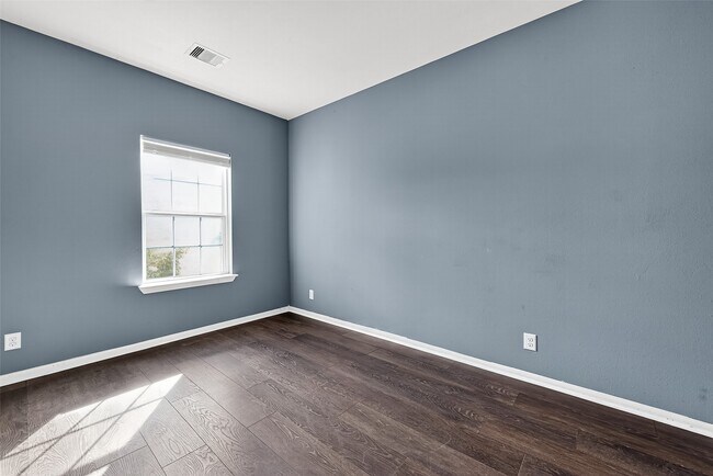 Building Photo - 19023 Ayston Dr