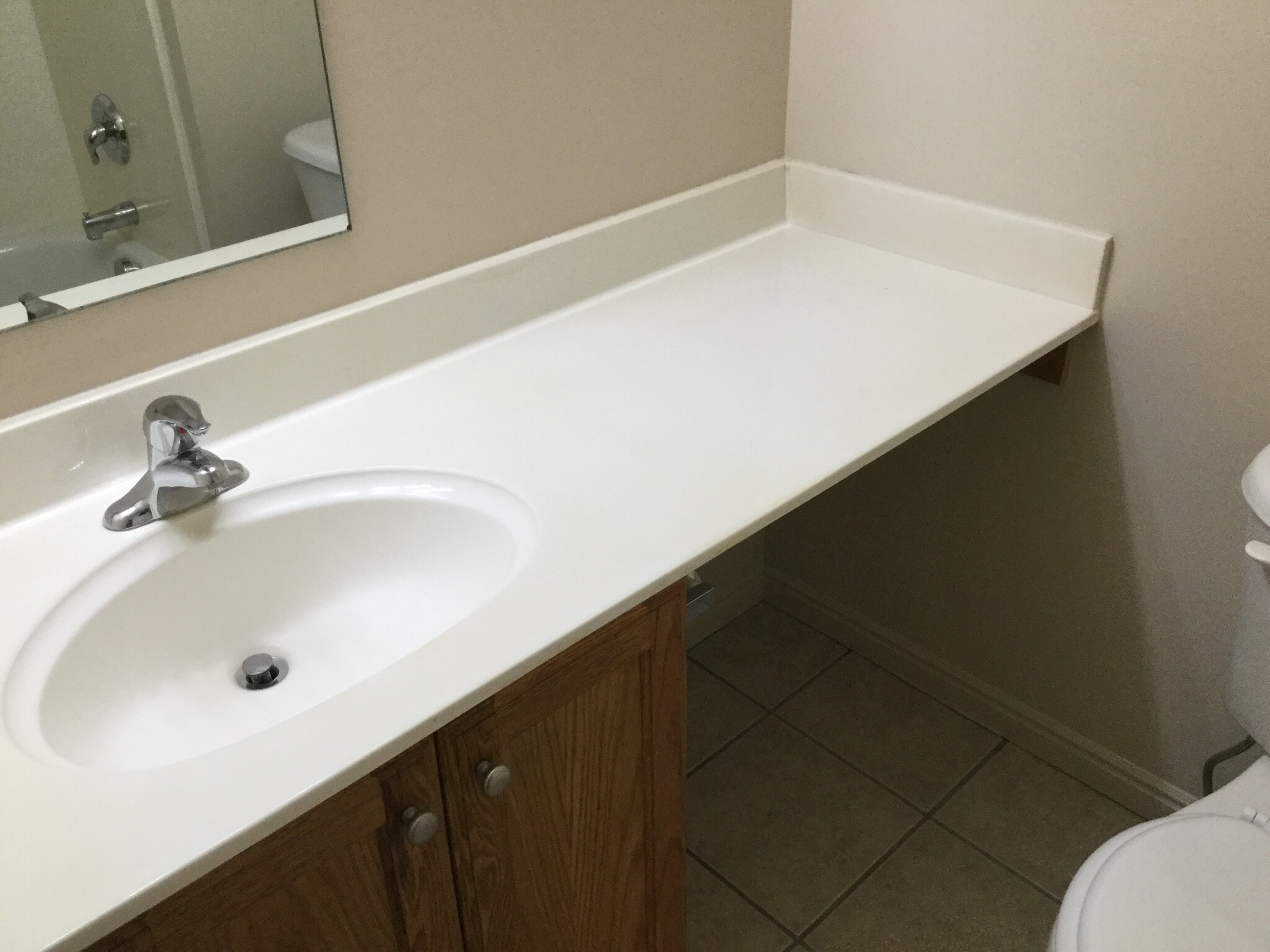 Building Photo - 487 Raven Way