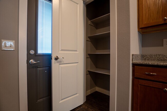 Building Photo - Spacious 3 bed 2 bath in Pea Ridge