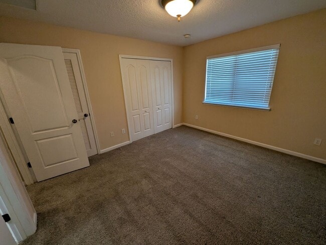Building Photo - Welcome to Paloma You will love this spacious 2-bedroom, 2.5-bath townhome