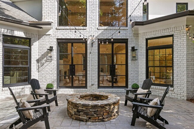 Building Photo - 1103 Centennial Dr