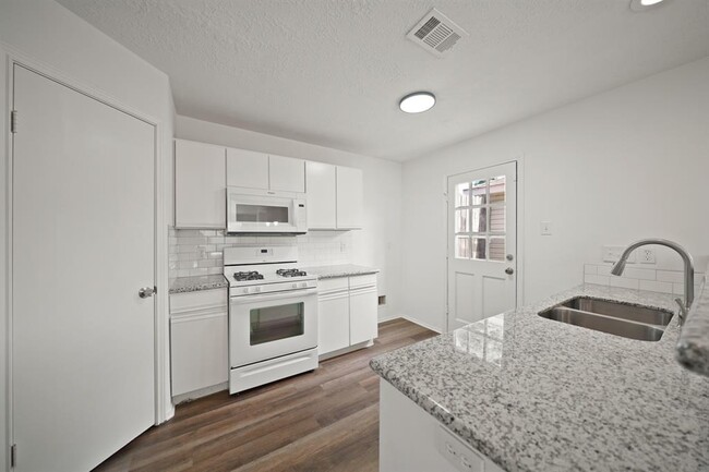 Building Photo - 17651 Northfalk Dr